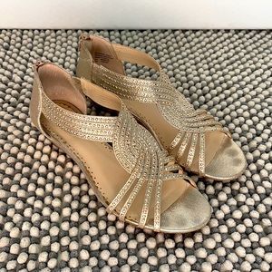🌸Metallic Silver/Gold Sandals by Charter Club